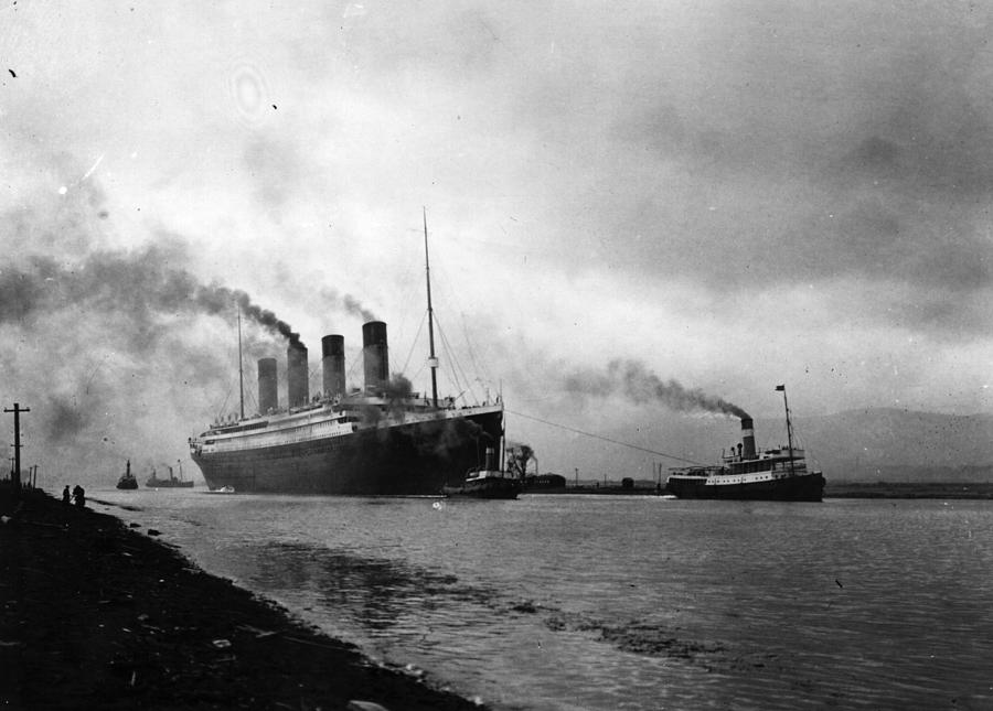 The Titanic #1 Photograph by Topical Press Agency