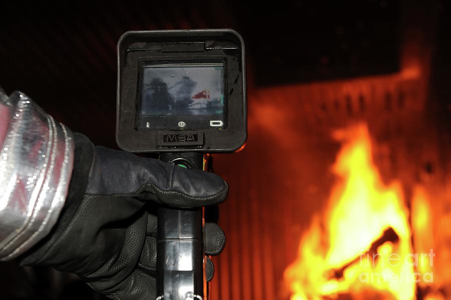 Thermal Imaging Camera #1 Photograph by Us Army/science Photo Library