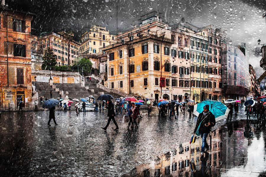 Umbrella Photograph - Tourists At The Spanish Steps #1 by Nicodemo Quaglia