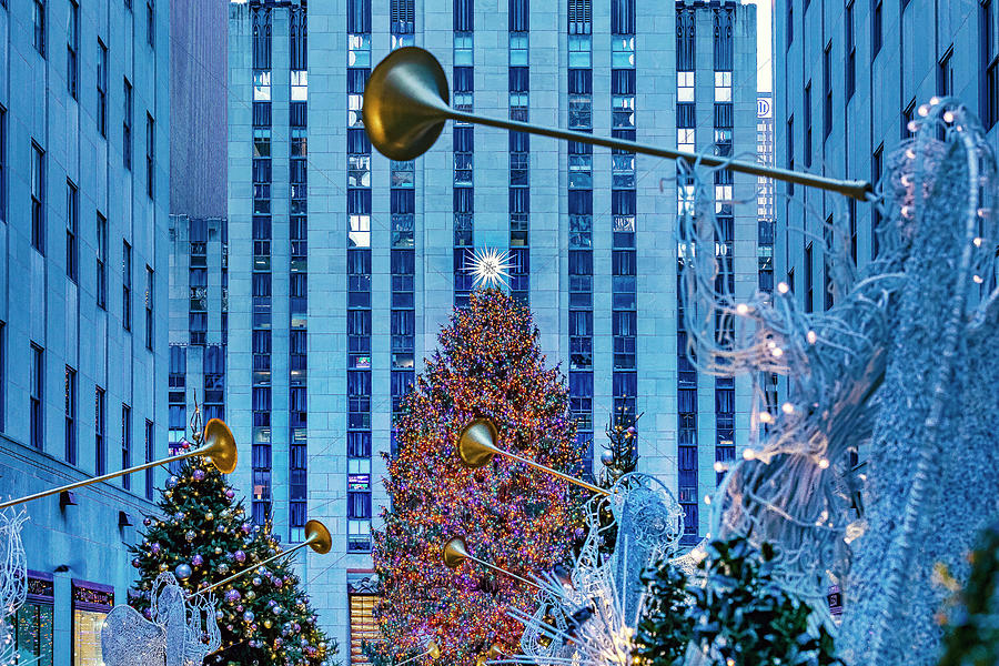 Tree, Rockefeller Center Nyc Digital Art by Lumiere Fine Art America