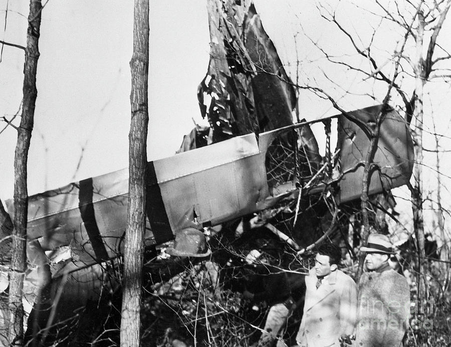 Twa Flight 1 Crash #1 Photograph by Bettmann