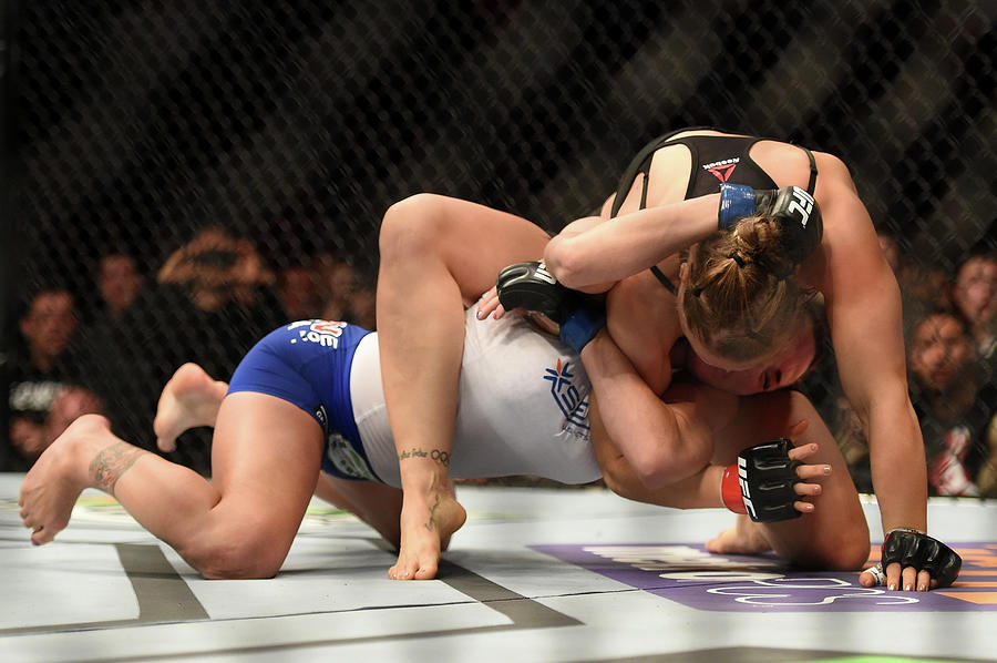 Ufc 184 Rousey V Zingano #1 Photograph by Harry How