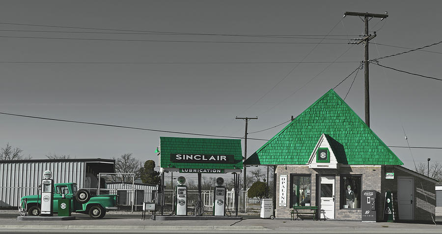 Transportation Photograph - Vintage Sinclair Gas Station #2 by Mountain Dreams