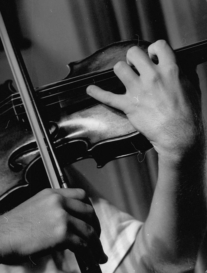 Violinist Yehudi Menuhin #1 Photograph by Horace Bristol