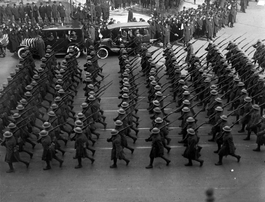 Wwi, Nyc, 369th Infantry Marching, 1919 #1 Photograph by Science Source