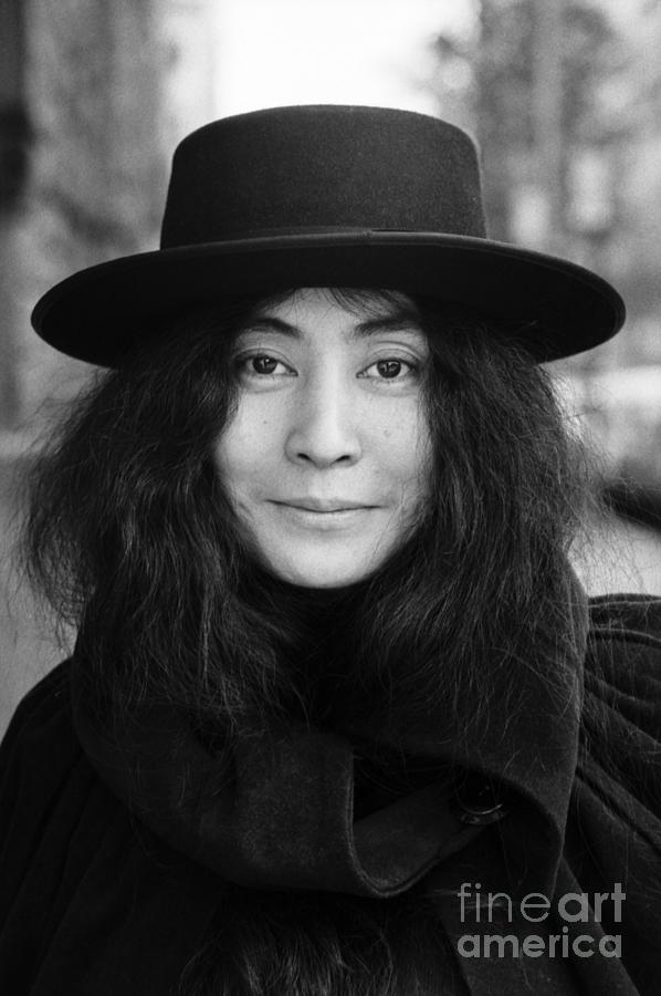 Yoko Ono In Nyc #1 Photograph by The Estate Of David Gahr