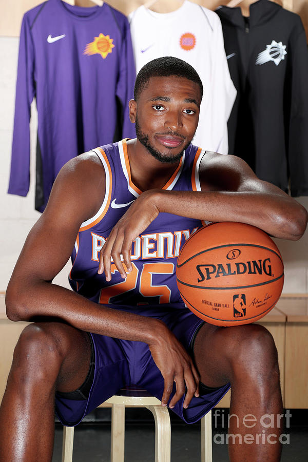 2018 Nba Rookie Photo Shoot #10 Photograph by Nathaniel S. Butler