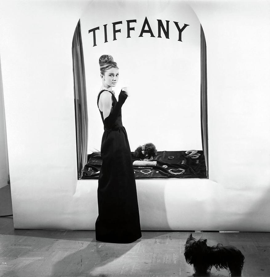 Audrey Hepburn Photograph - AUDREY HEPBURN in BREAKFAST AT TIFFANYS -1961-. #10 by Album