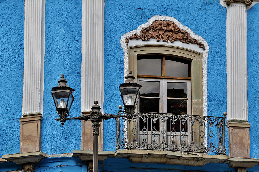 Building Photograph - Guanajuato In Central Mexico by Darrell Gulin Building Photograph - Guanajuato In Central Mexico by Darrell Gulin