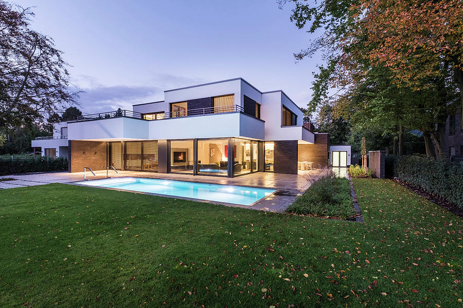 Modern Architecture House In The Bauhaus Style, Oberhausen, Nordrhein ...