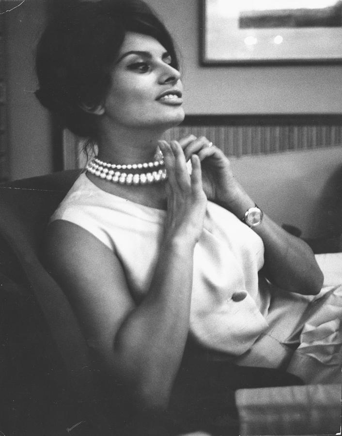 Sophia Loren #12 Photograph by Alfred Eisenstaedt