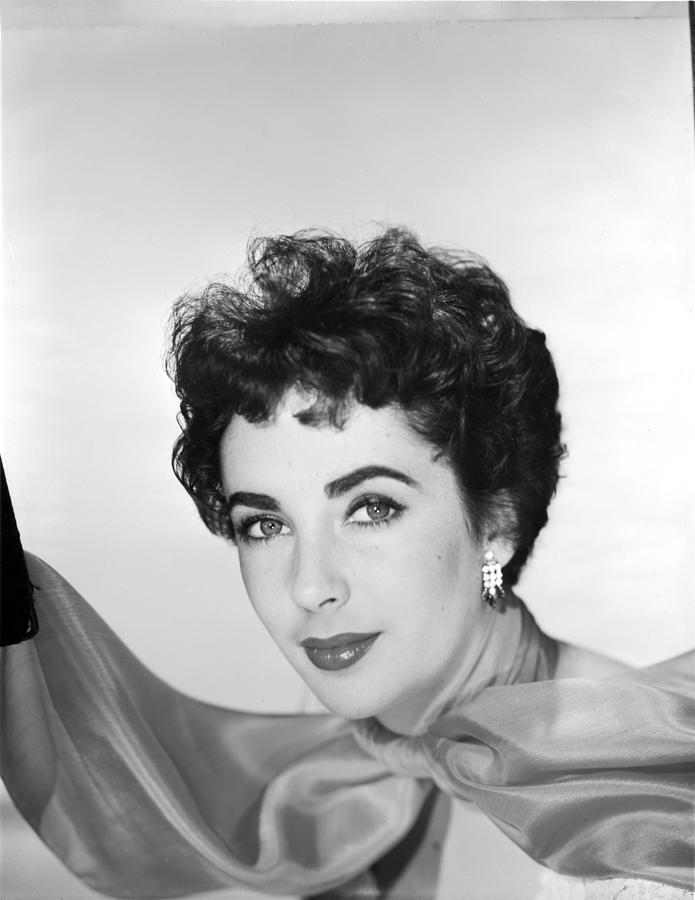 Elizabeth Taylor #123 Photograph by Movie Star News - Pixels