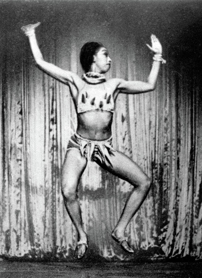 Josephine Baker, American Entertainer #13 Photograph by Science Source
