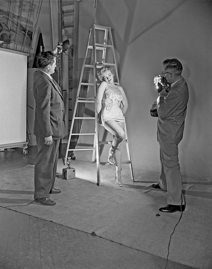 Marilyn Monroe Portrait Session #13 Photograph by Earl Theisen Collection