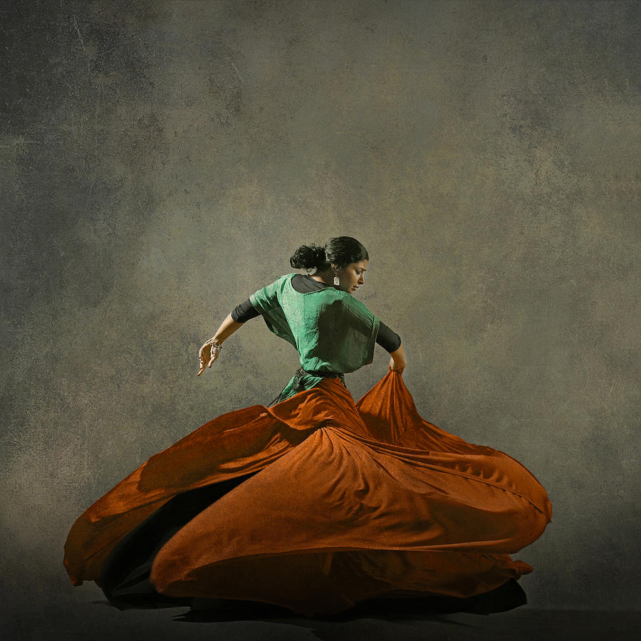 Performance Photograph - The Girl & Dance #13 by Moein Hashemi Nasab