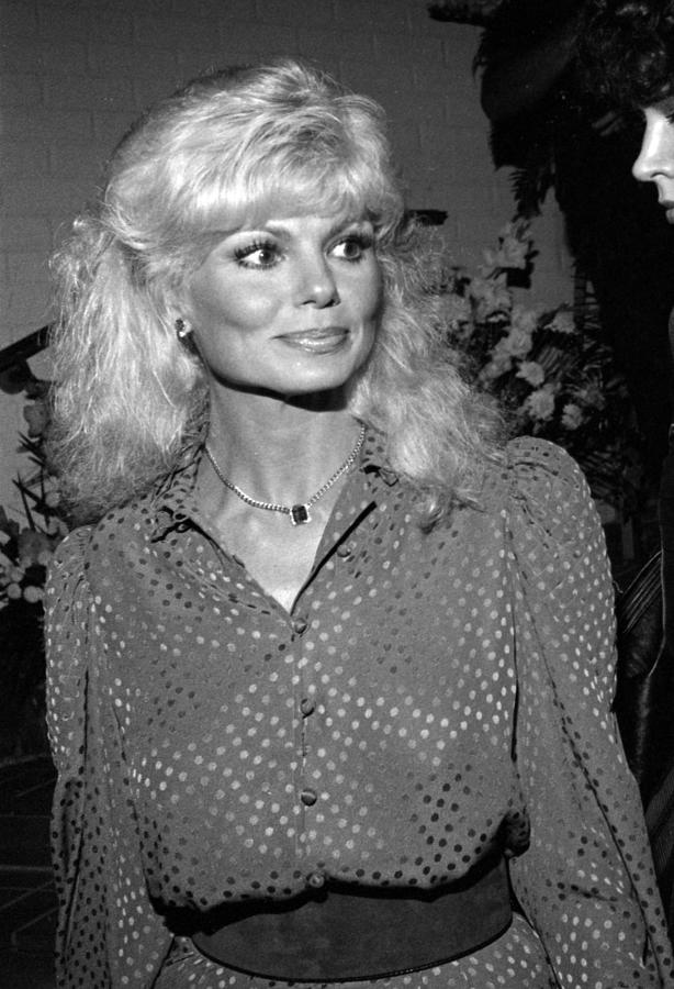 Loni Anderson's Spouse: Revealing the Fascinating Story Behind Her Marriage!