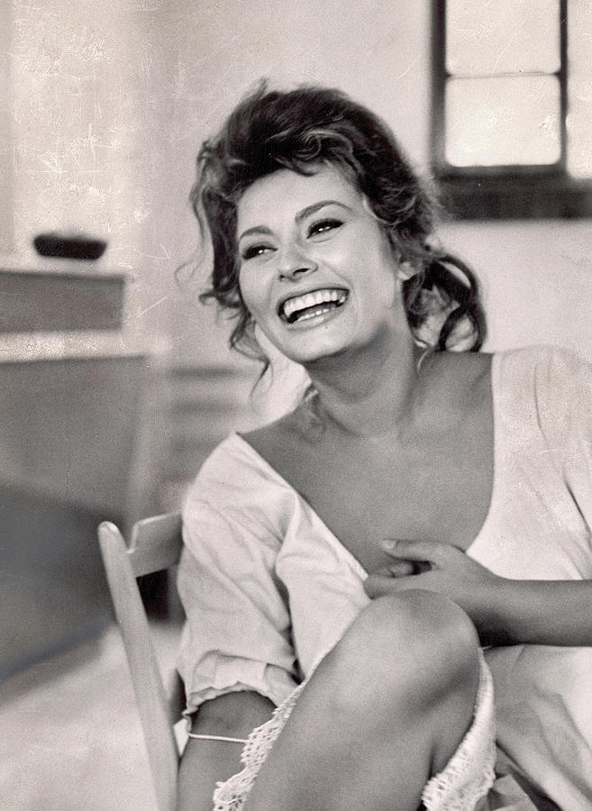 Sophia Loren #16 Photograph by Alfred Eisenstaedt