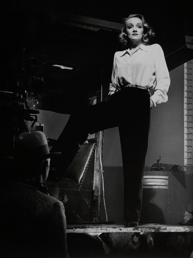 Marlene Dietrich Rare Photo 20x30 cm  ref 116 
