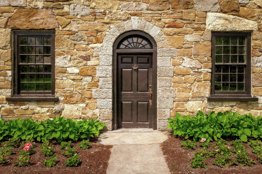 1790 New England Stone House Entrance Detail  -  1790newengstonehouseentry185657 Photograph by Frank J Benz