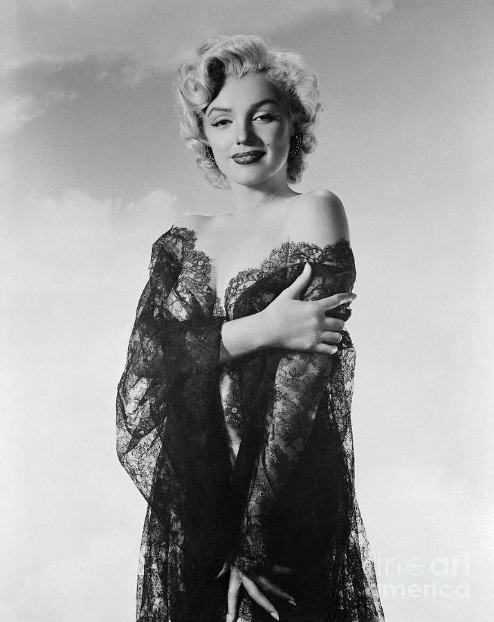 Marilyn Monroe #19 Photograph by Bettmann