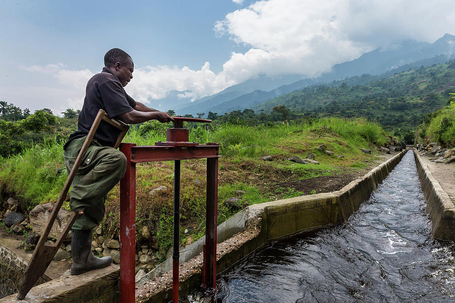 Oil Exploratin Threatens Virunga #19 Photograph by Brent Stirton