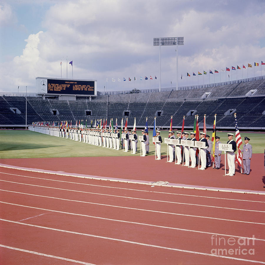 Tokyo Olympics #19 Photograph by Bettmann