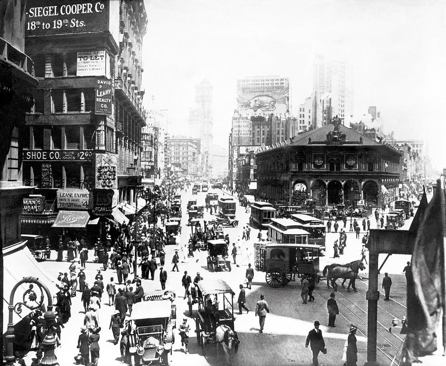 1905 Herald Square New York City Photograph by Historic Image