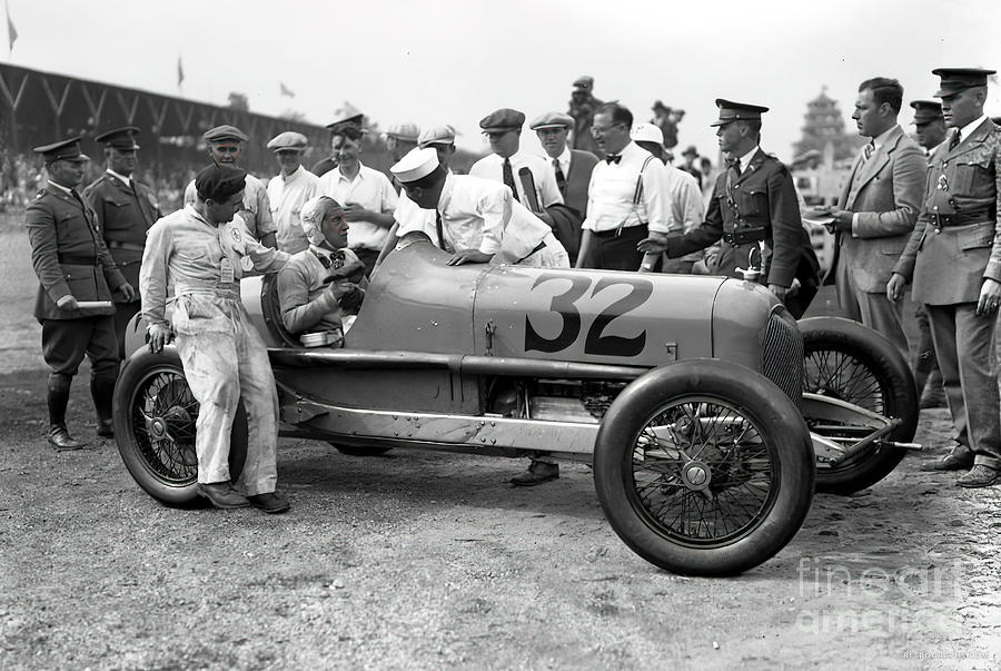 1925 Duesenberg Racer With Driver And Crew In The Pits Photograph by Retrographs