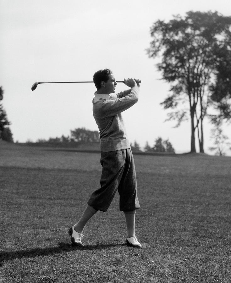 1930s Golfer In Knickers With Club Painting by Vintage Images | Pixels