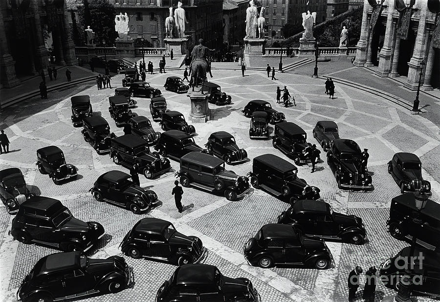 1930s Large Assembly Of Cars In Elegant City Plaza Photograph by Retrographs