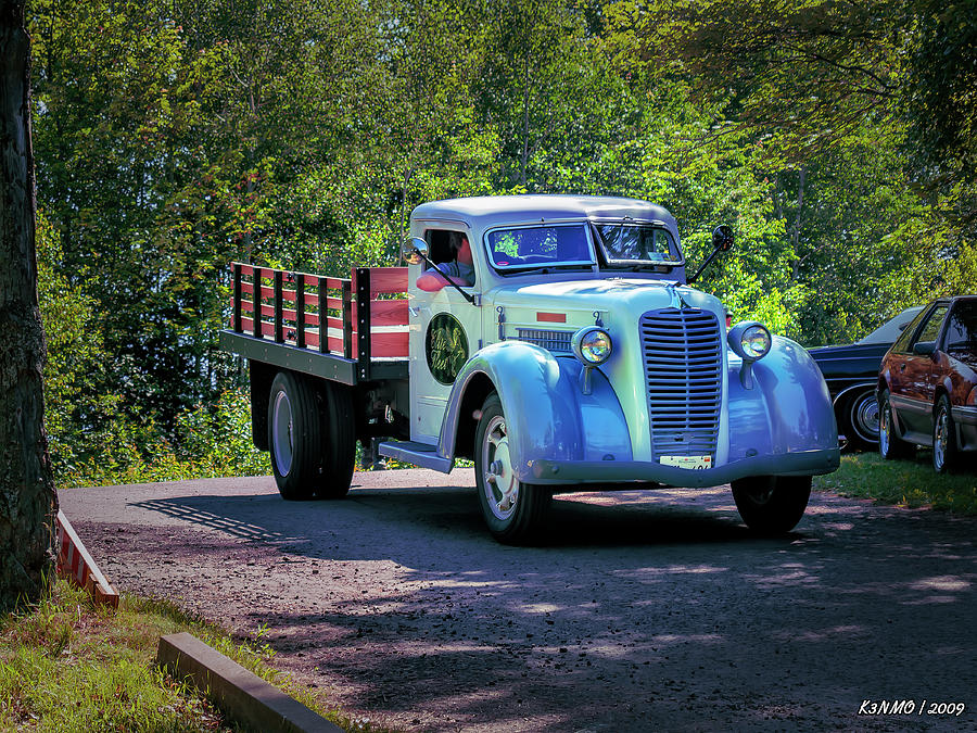 1938 Diamond T stakebed truck Photograph by Ken Morris