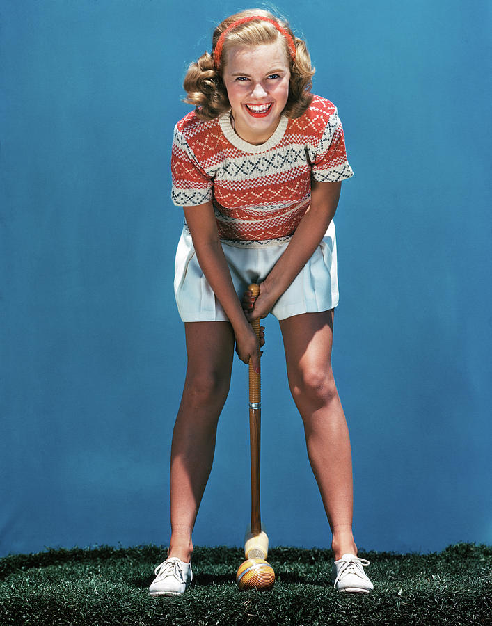 1940s 1950s Smiling Blond Woman Playing Painting by Vintage Images 1940s 1950s Smiling Blond Woman Playing Painting by Vintage Images