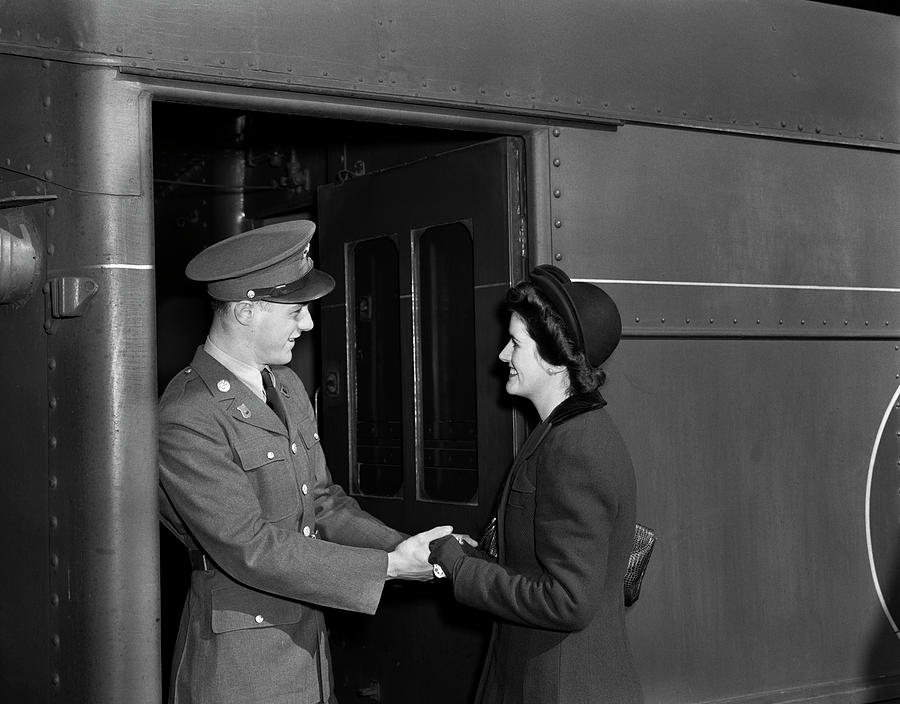 Saying Their Goodbyes, 1940s hotsell