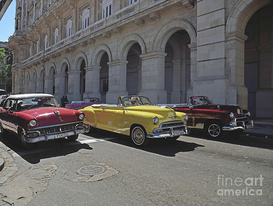 Americana Photograph - 1950s Ford, Chevy, Pontiac Ready To Drag, Havana, Cuba. by Tom Wurl