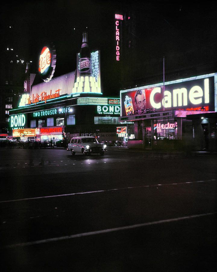 1950s city night