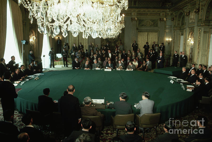 1973 Paris Peace Accords Photograph by Bettmann