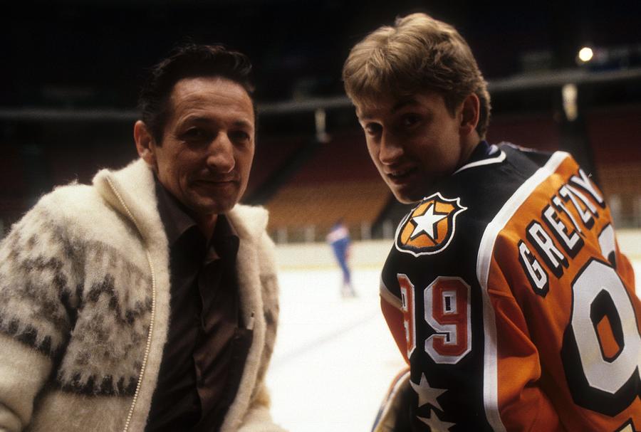 Wayne Gretzky Photograph - 1984 36th Nhl All-star Game  Campbell by B Bennett