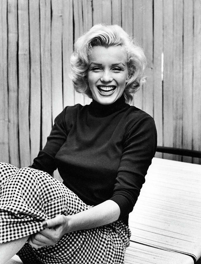 Actress Marilyn Monroe At Home Photograph by Alfred Eisenstaedt Actress Marilyn Monroe At Home Photograph by Alfred Eisenstaedt