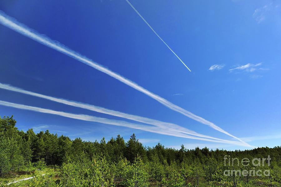 Aircraft Contrails #2 Photograph by Pekka Parviainen/science Photo Library