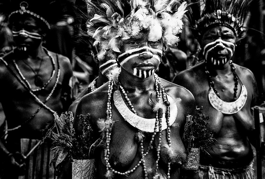 At The Mt. Hagen Sing Sing Festival - Papua New Guinea #2 Photograph by Joxe Inazio Kuesta Garmendia