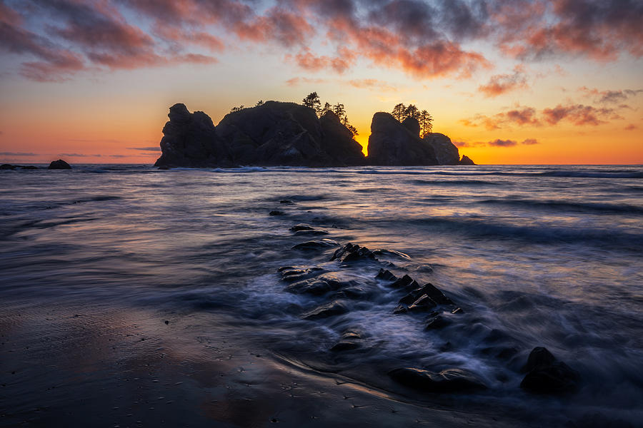 Beach Sunset #2 Photograph by Herbert Rong