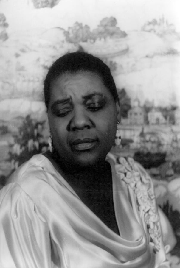 Bessie Smith, American Blues Singer #2 Photograph by Science Source