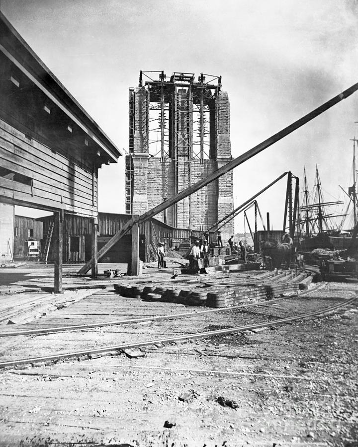 Brooklyn Bridge Under Construction Photograph by Bettmann Fine Art