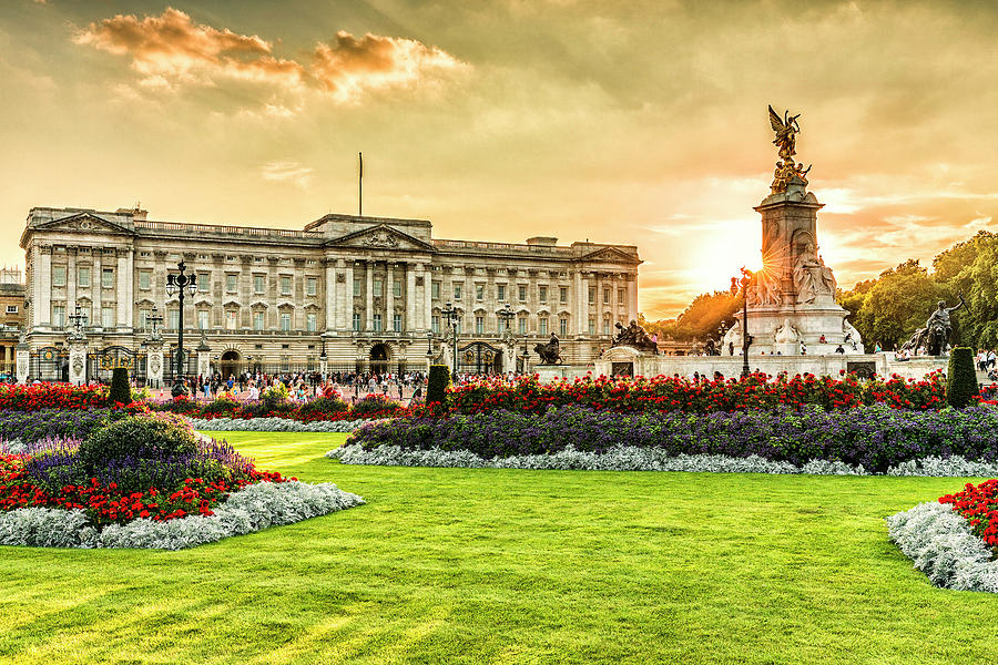 Buckingham Palace, London Digital Art by Alessandro Saffo | Fine Art ...