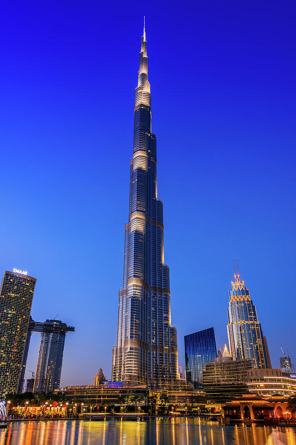 Burj Khalifa, the tallest building in the world, UAE Photograph by T ...