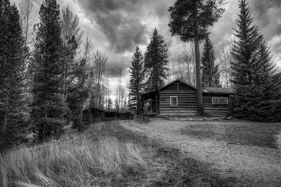 Cabins In The Rocky Mountain National Park Photograph By Mountain