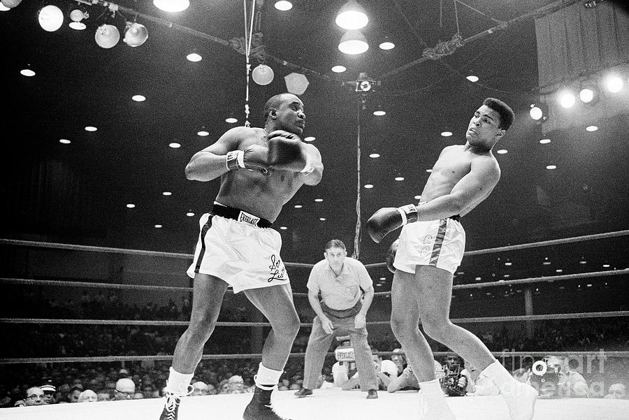 Cassius Clay Vs Sonny Liston #2 Photograph by The Stanley Weston Archive