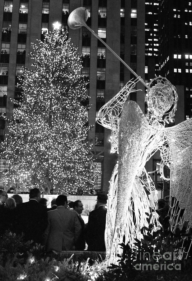 Christmas Tree At Rockefeller Center #2 Photograph by Bettmann