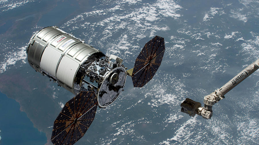 Cygnus Spacecraft Docks At The Iss #2 Photograph by Science Source