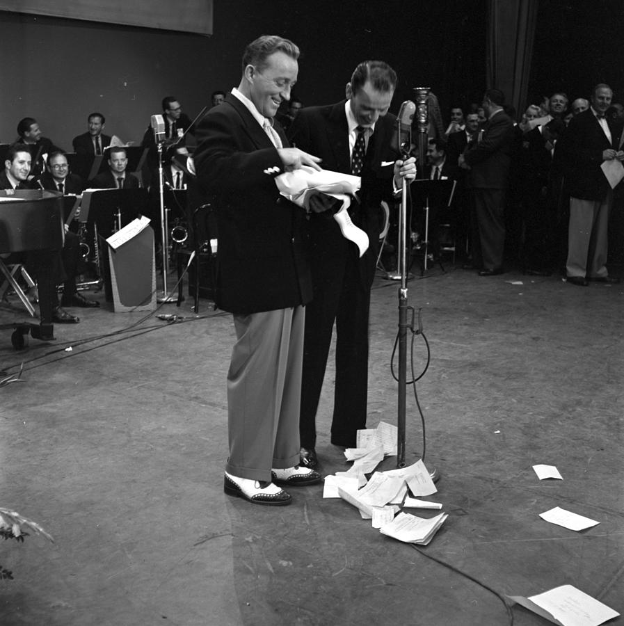 Bing Crosby Photograph - Frank Sinatra And Bing Crosby Performing #2 by Frank Worth